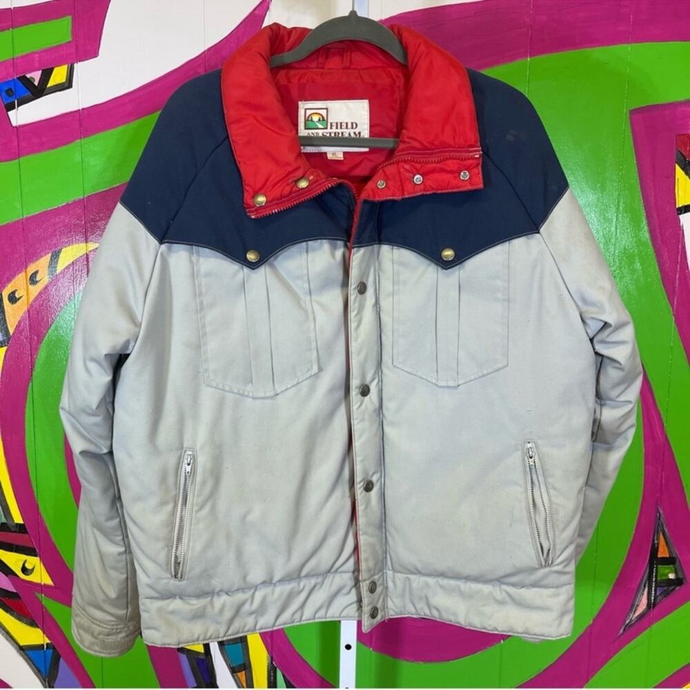 Field And Stream, Vintage Coat. Size XL. Down and Feather Filling.